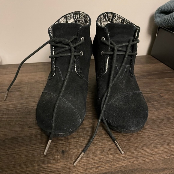 TOMS. Black Wedge Bootie - Picture 1 of 4